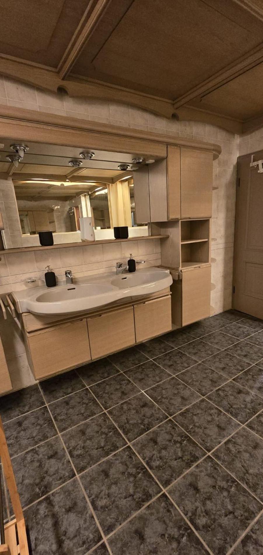 Apartment C4s Come4stay - Alpenblick Watzmann-kehlstein - Lage Im Berchtesgadener Land I Bis Zu 10 Personen I Grosse Terrasse Mit Blick Auf Berge I Smart Tv I Billiard I Wlan I Kostenloser Parkplatz *